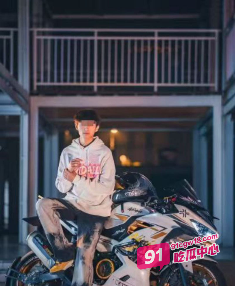机车男吴致远吃软饭还出轨 被女友发现后曝光大量不堪聊天记录及不雅视频 配图7