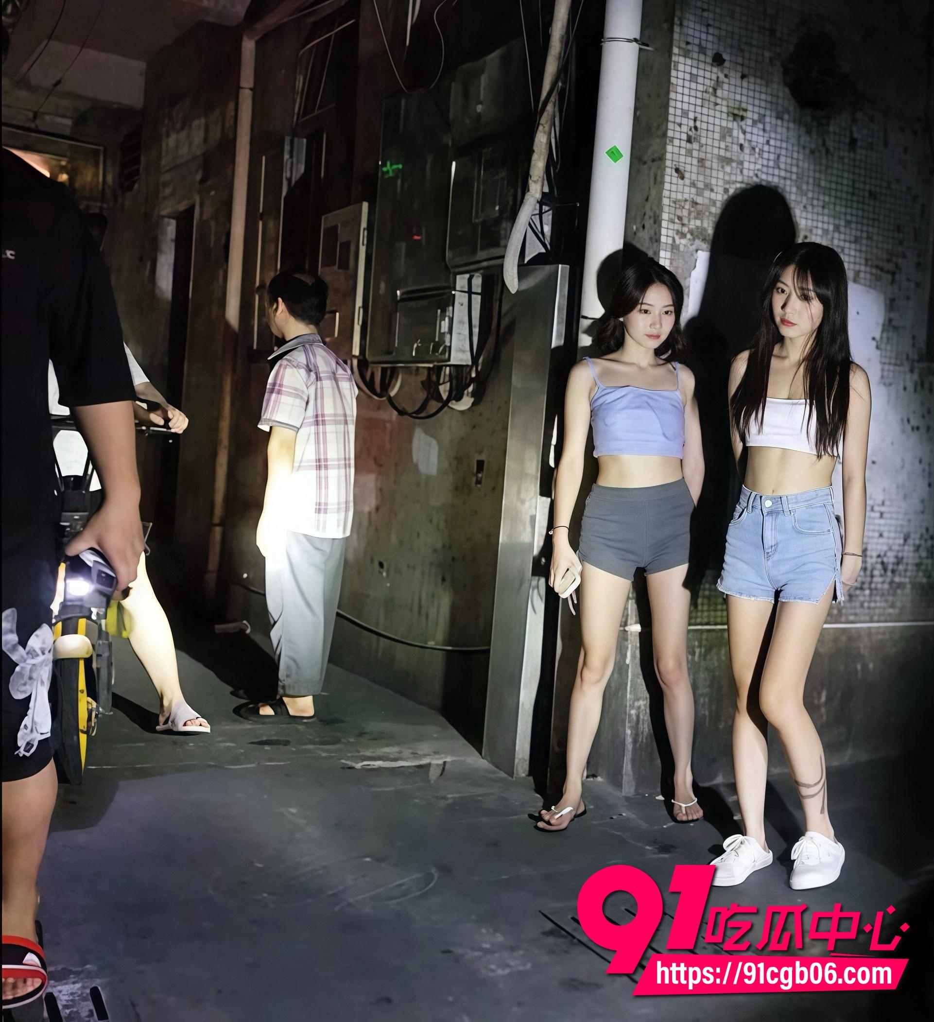 广西南宁琅西菜市又火了 上次曝光后排长队 小姐们忙得逼都冒烟 嫖客蜂拥而至 操得热火朝天
