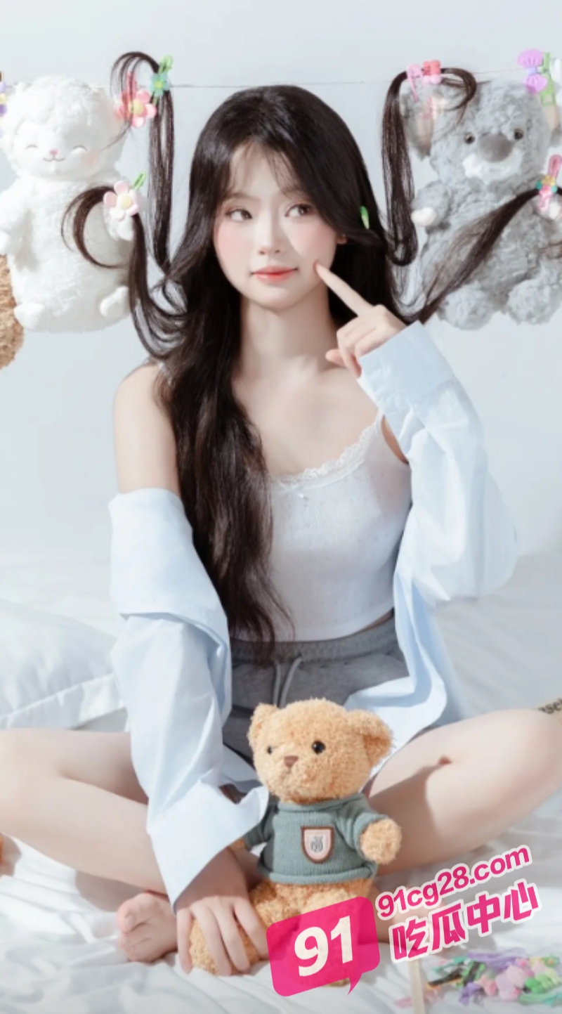 女外围以一敌三 三兄弟被不同姿势干服 纷纷被嘲笑软脚虾！