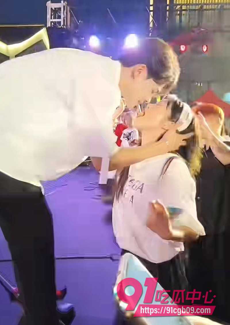 dy220w粉丝男网红李善宇17 dy220w粉丝男网红李善宇17