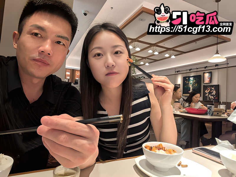 上海白富美情侣私拍3