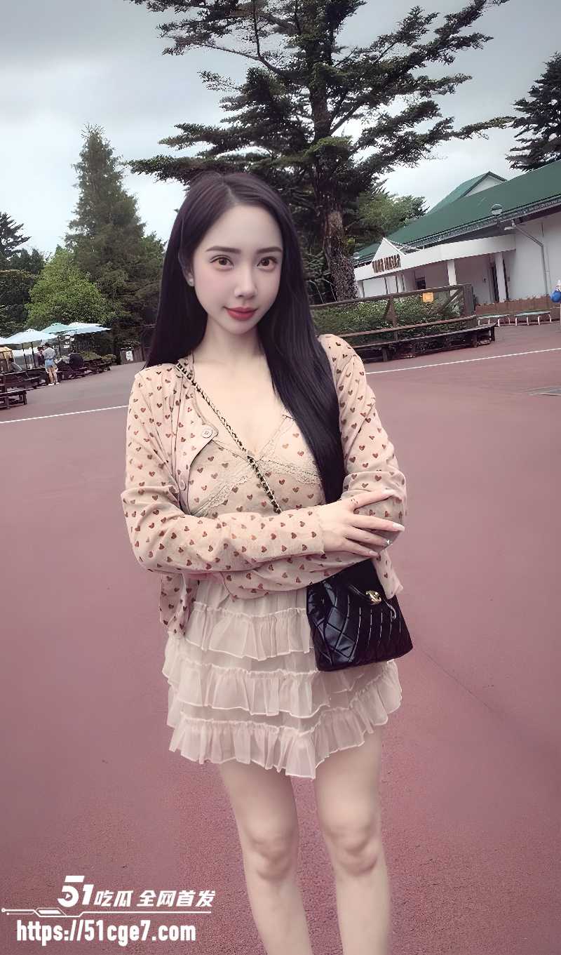 约炮大神独家曝光巨乳人妻 3 约炮大神独家曝光巨乳人妻 3