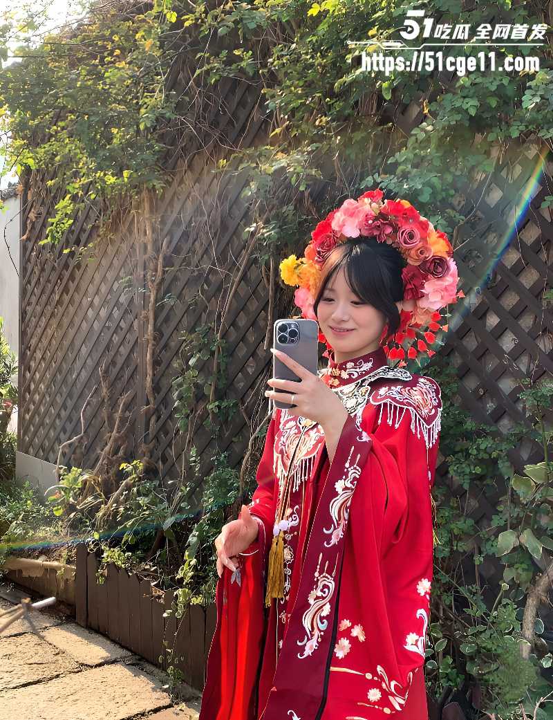 奶茶店兼职小妹 超爱约炮玩3p 3