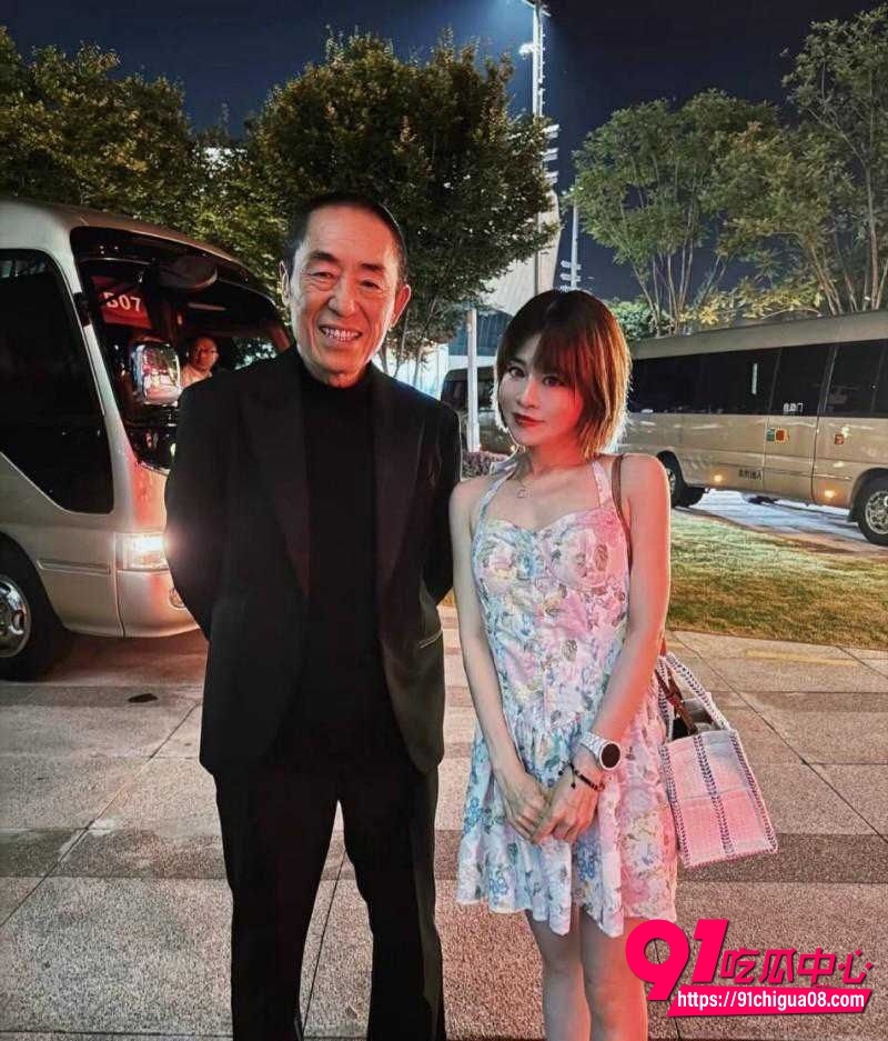 网传狗仔爆料张艺谋存在私下追求宋祖儿北电同学不成改威胁潜规则11