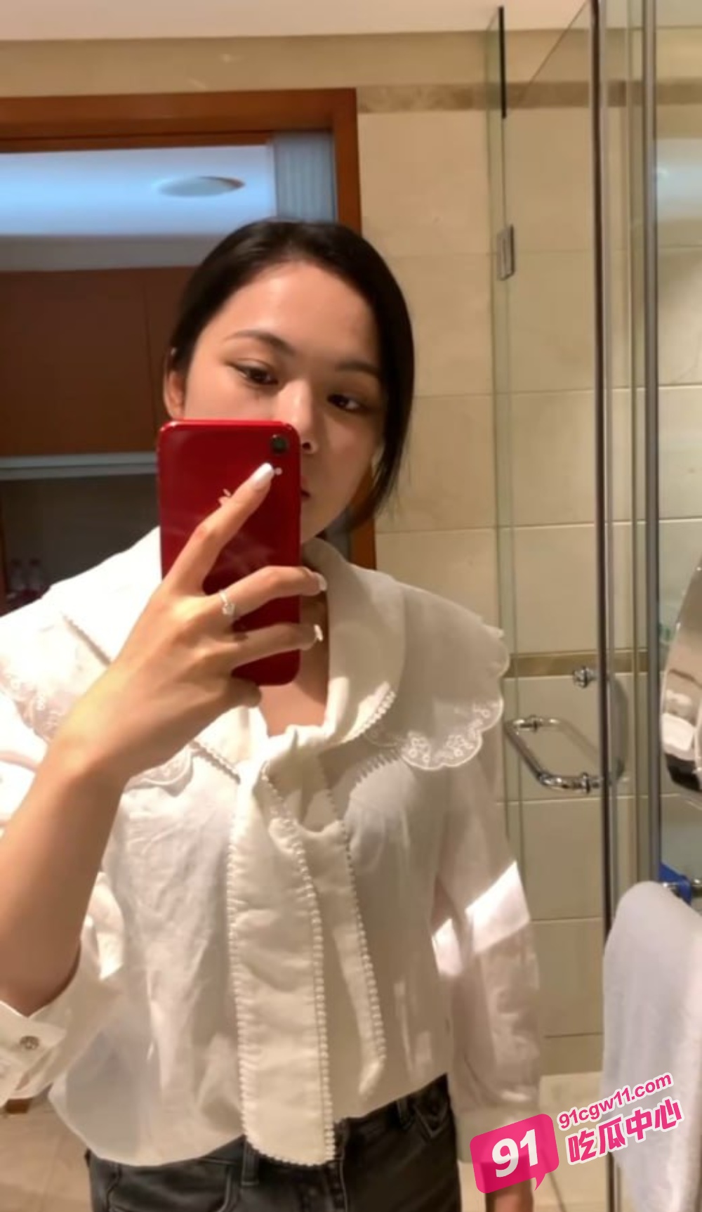 广东湛江气质美女沈心怡~被金主包养调教视频泄密 完美露脸骚气十足 配图4