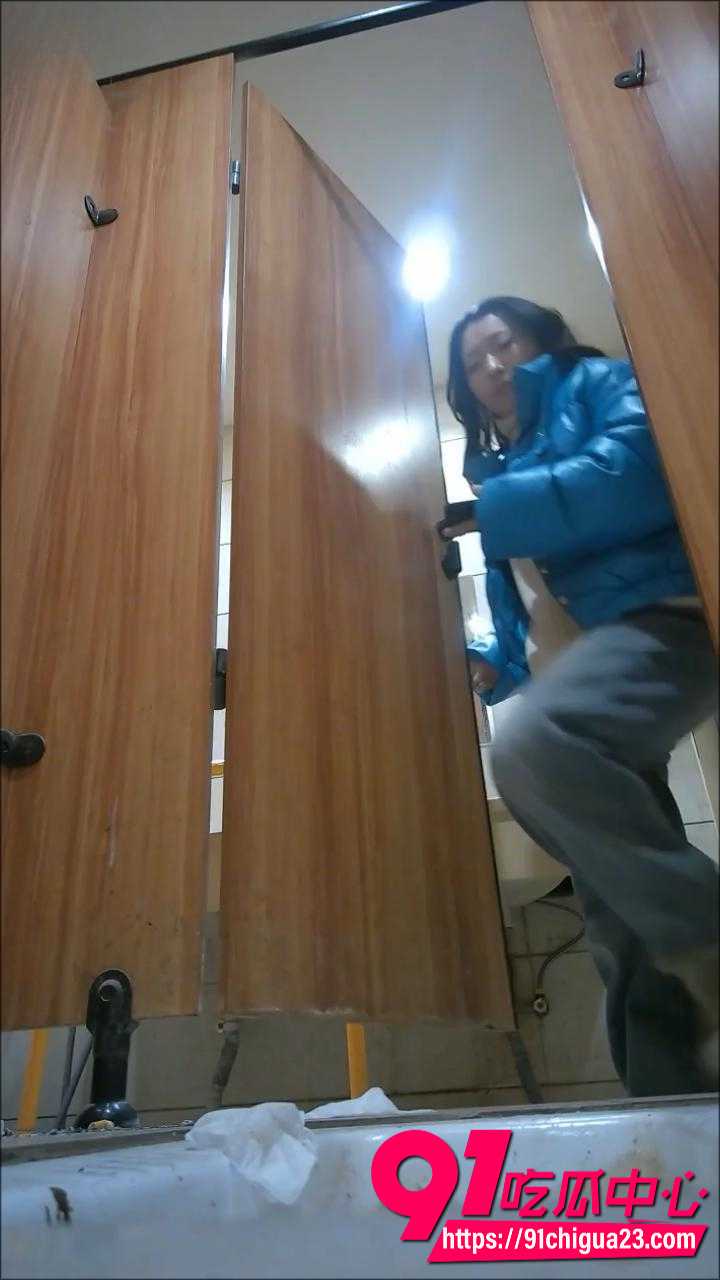 办公楼女厕偷拍2K高清2