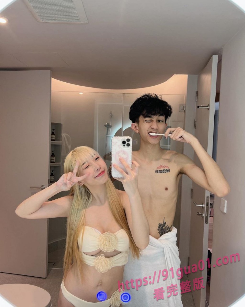 泰国网红HIGHSSTN与细狗男友性爱日常！床单都湿透了！