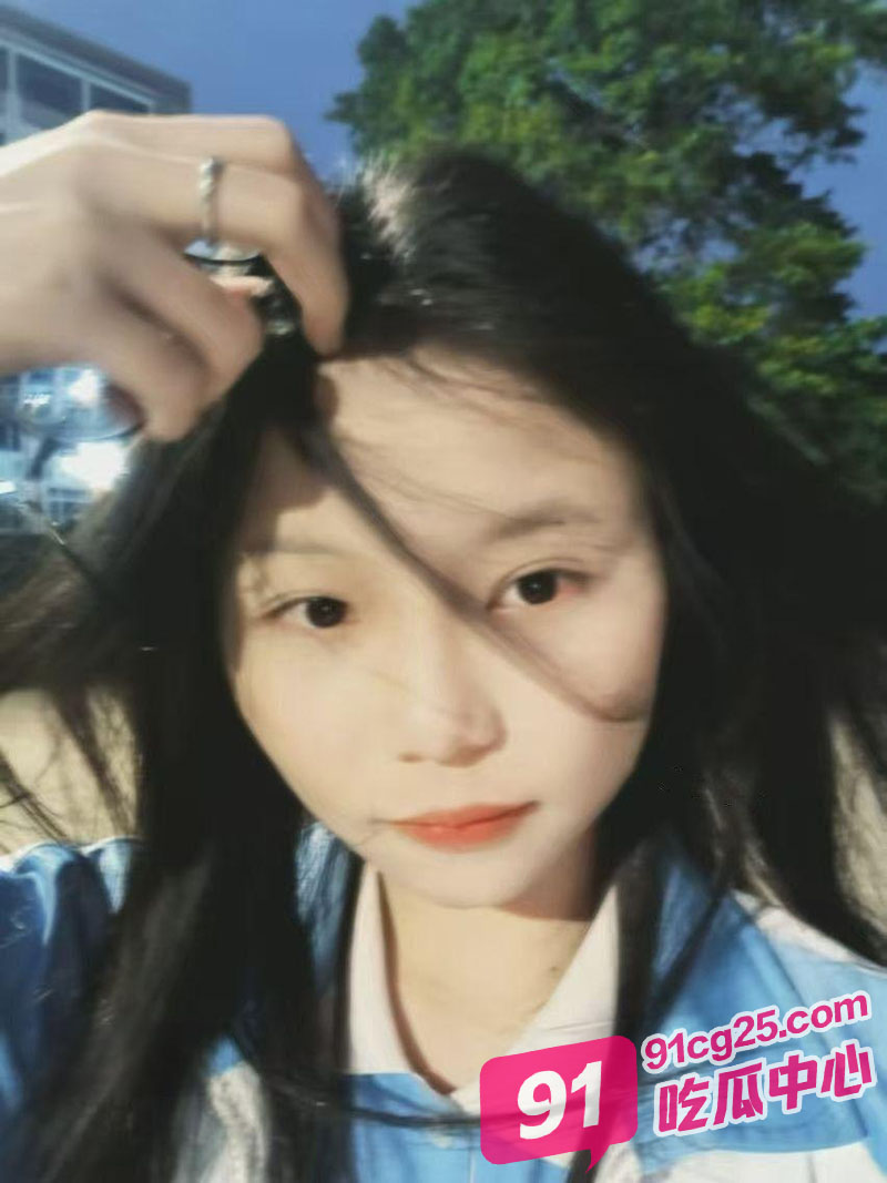 泉州师范学院胡琼月 清纯学妹有着粉嫩白虎 出租屋被无套调教! 配图