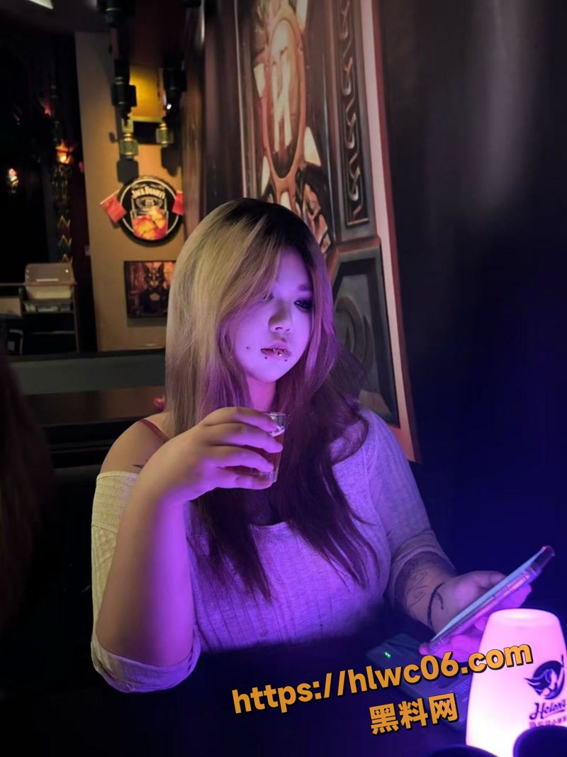 福州bbw母狗 刘婷 性爱视频曝光 做爱成瘾 特别喜欢被后入打桩
