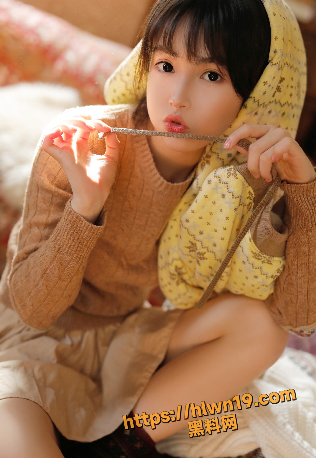 鲍鱼的美 超乎世界之最 全球美穴选美大赛 网友自发上传 中国18岁嫩妹一路过五关斩六将 挺进前十！