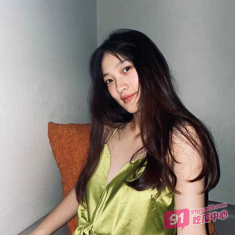 陈翔六点半演员 王妍 下海被导演夸技术好 真实露脸全裸60V视频流出 配图3