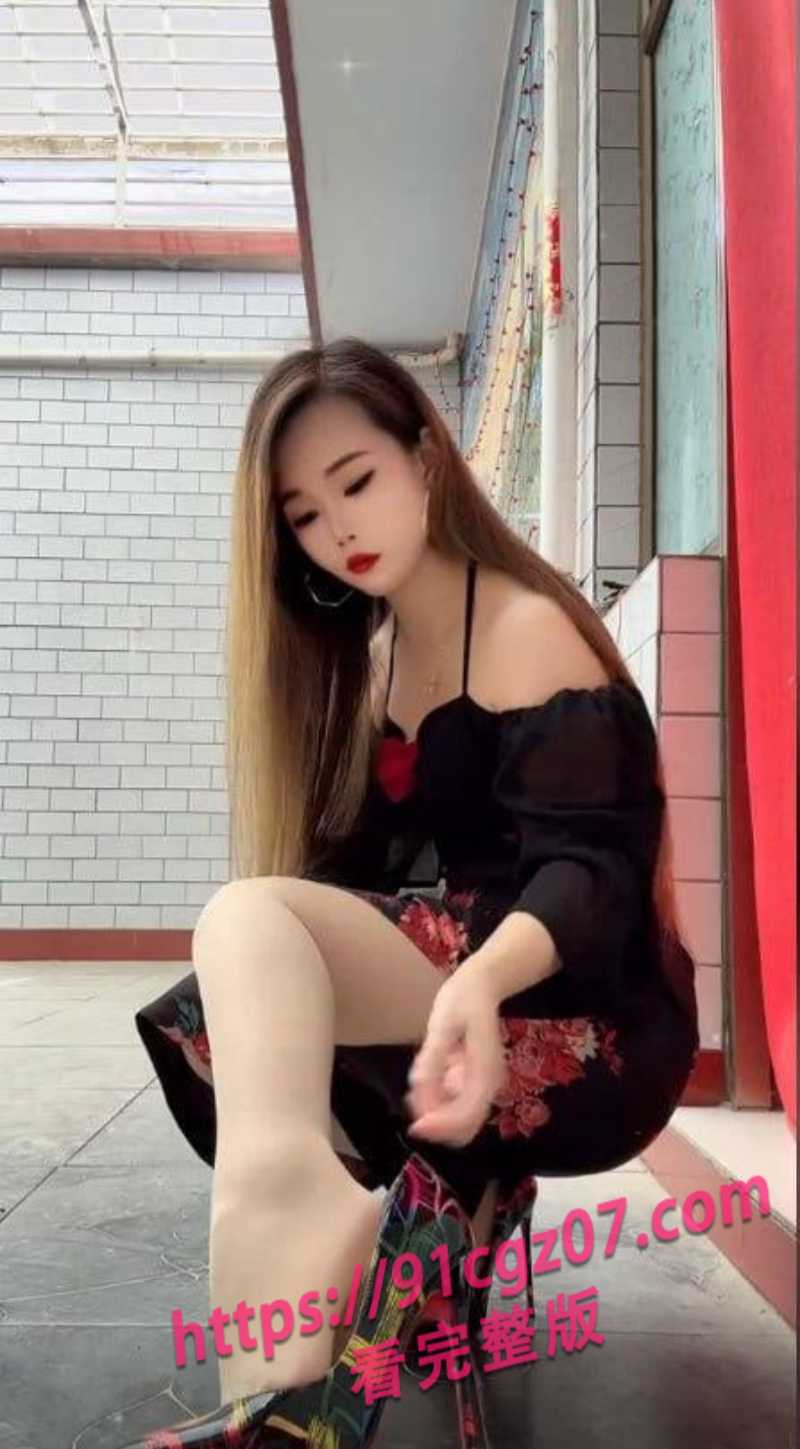 抖音已婚熟女 辰辰螺丝姐 给榜一大哥定制 大尺度自慰视频