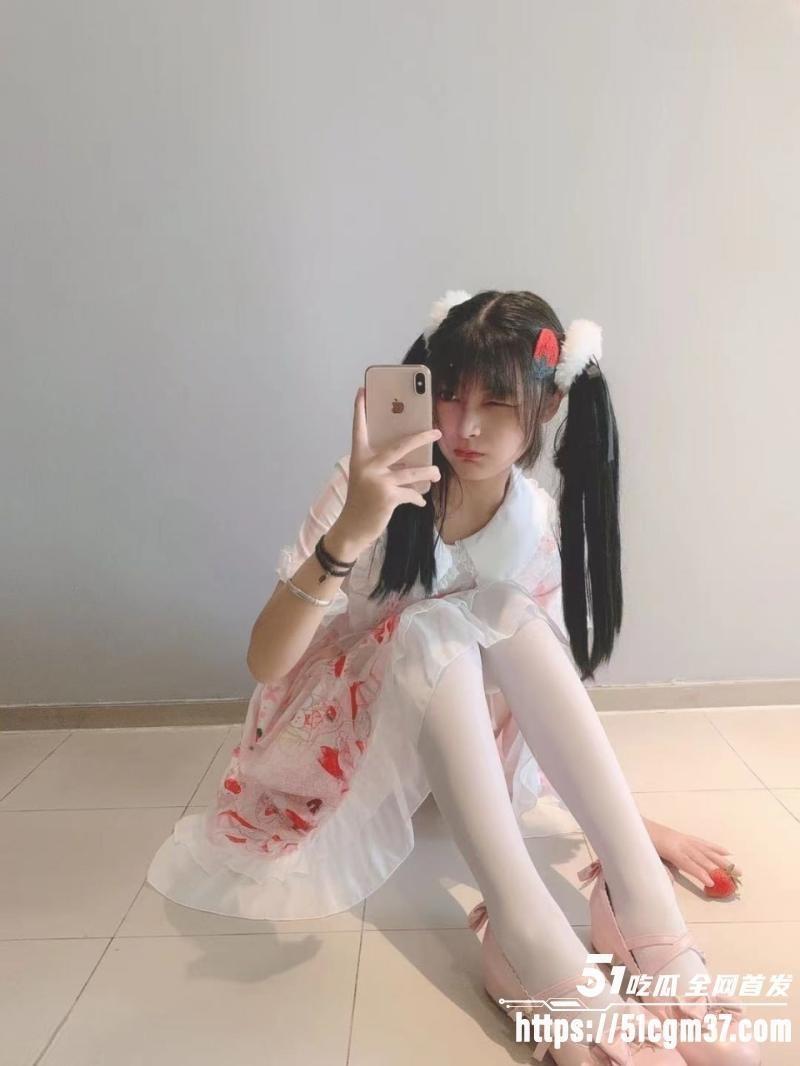 推特福利姬知世酱120260520225513