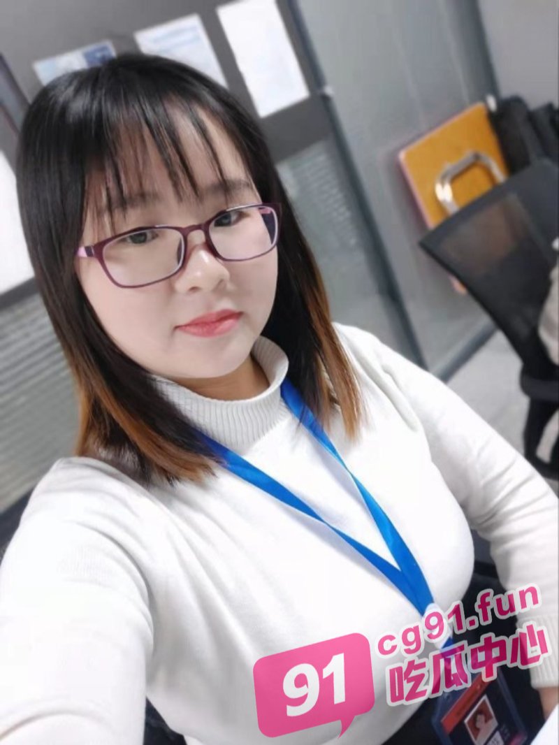 曹县翰林府2 重庆万州售楼部女销售何佳蓉 为提升业绩和客户裸聊 18分钟视频曝光