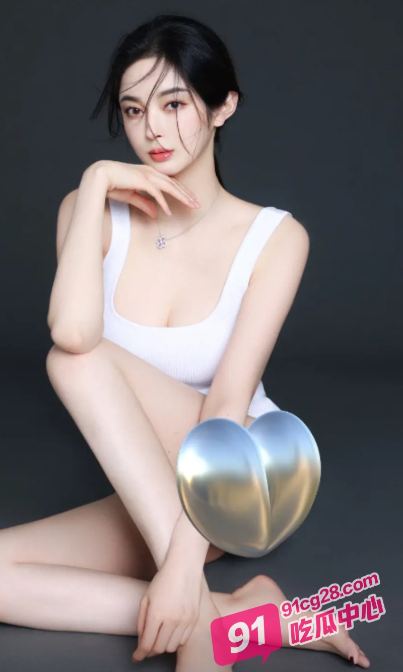 十男调教一母狗 清纯嫩妹被轮操调教 白皙脸蛋淹没在精液套套里！ 配图2