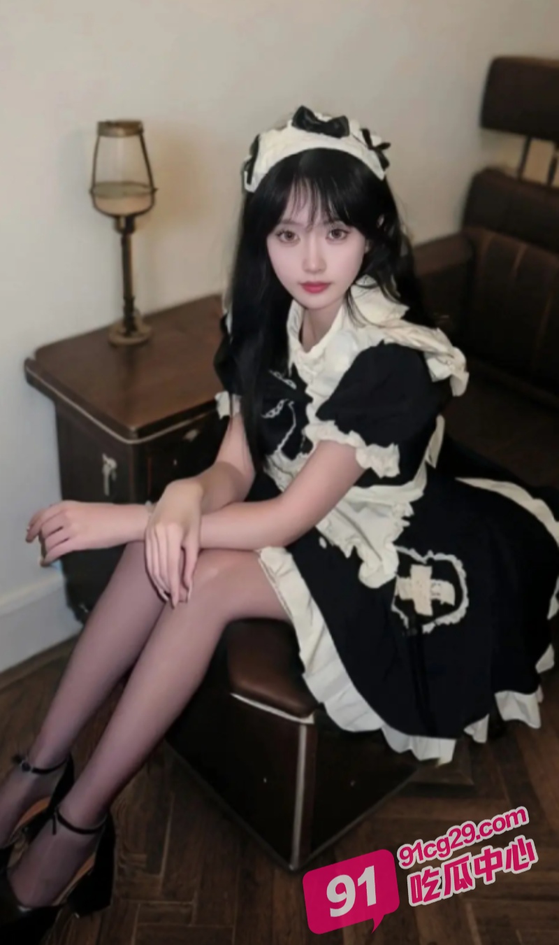 两队情侣做爱大赛！ 你猜骑乘VS中出哪种姿势更容易让女人高潮？ 配图2