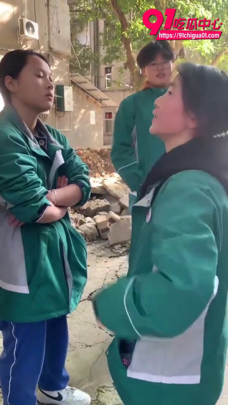 阆中中学女性冲突事件5 阆中中学女性冲突事件5