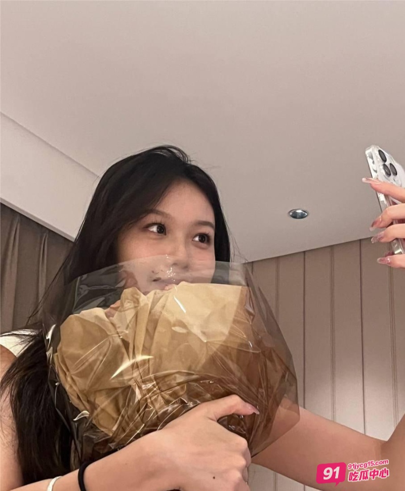 中国民航学院吴婷炸翻全网 口活超绝含得让你销魂～ 配图2