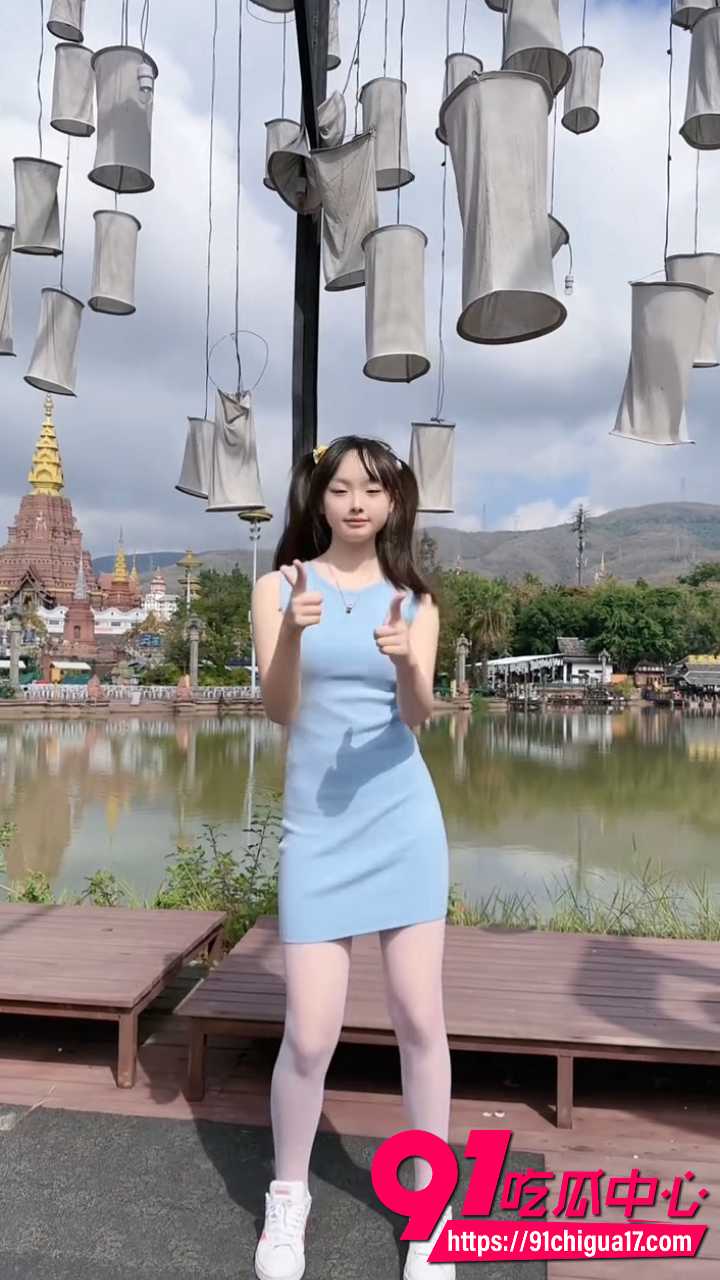 抖音童颜巨乳小高爱跳舞1