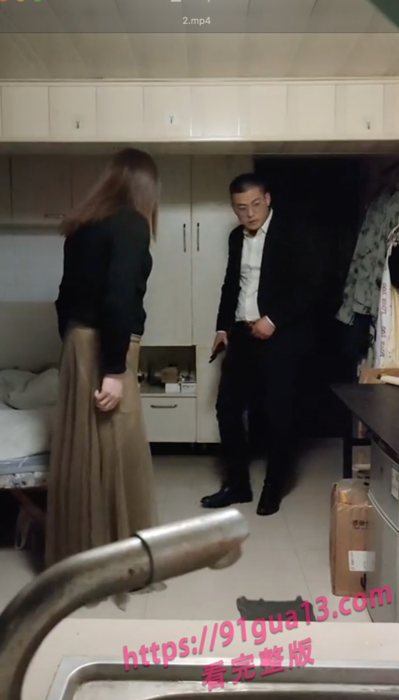 南京阿红约炮猛男事件!大叔篇三!从红姐的房间竟然能看到社会百态!