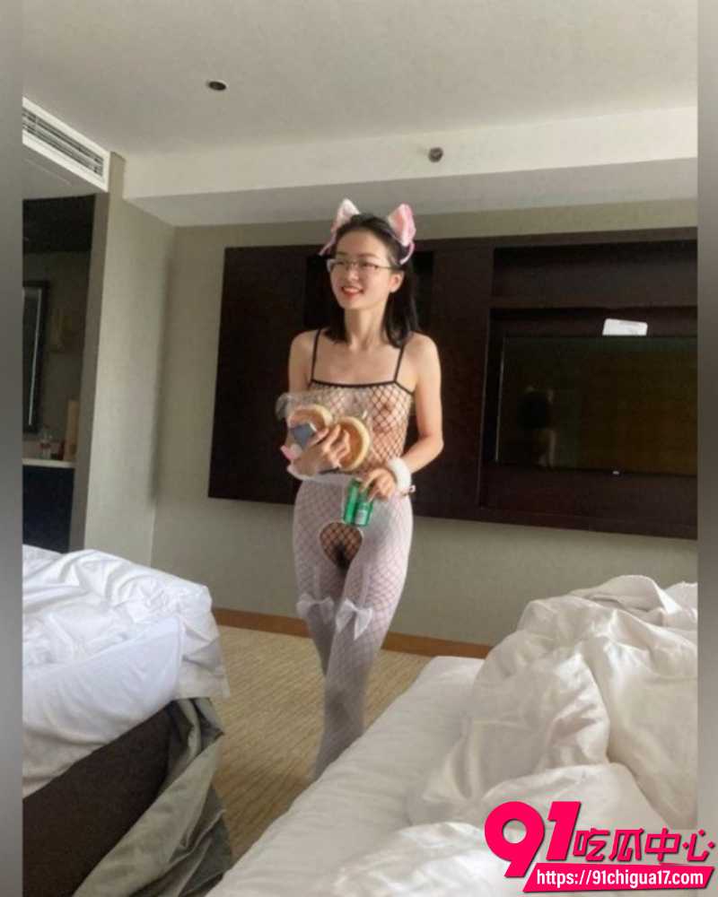 江苏海洋大学眼镜妹刘璐 4