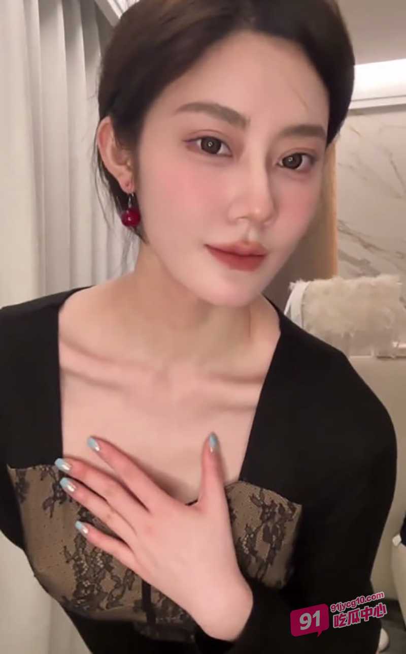 骚妈快乐屋合集～性感的腿模妈妈 居然沦为别人胯下性奴！ 配图2