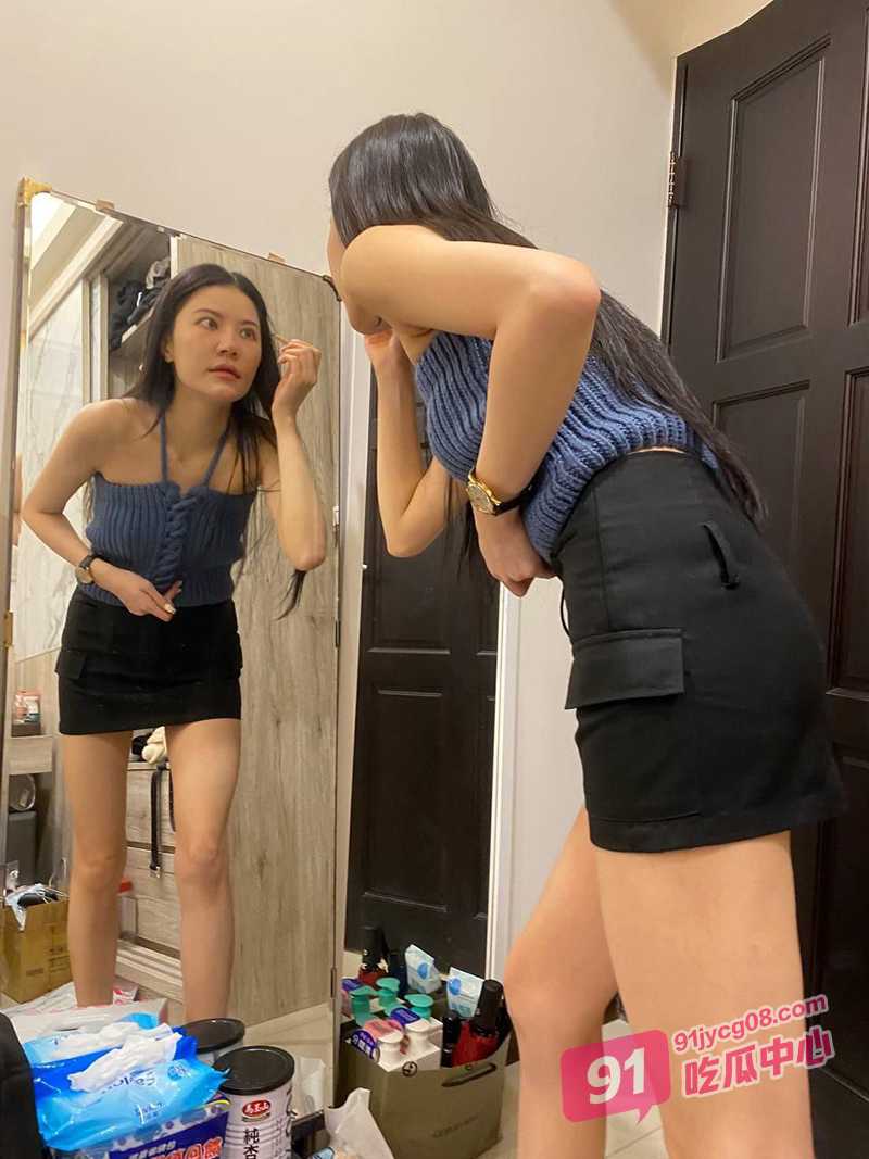 江苏无锡少妇被网友开发 趁老公不在家外出偷情 荡的超乎想象！ 配图