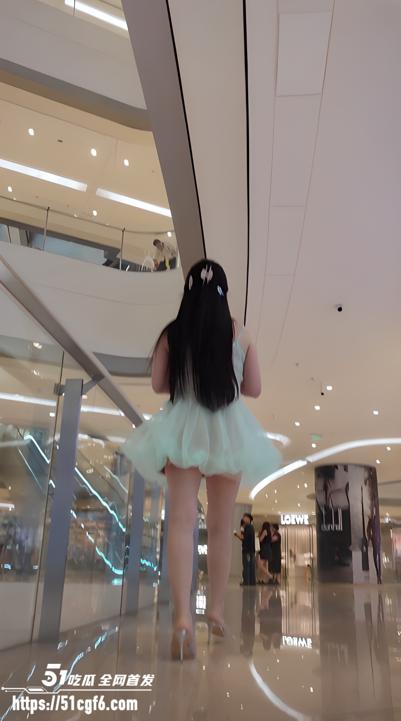 街拍抄底小姐姐系列 2 街拍抄底小姐姐系列 2