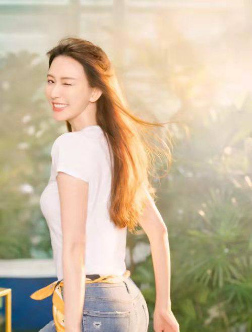 内地女星林志玲 16年节目监控走光片段流出 国民女神54分钟激情自慰直播彻底失控