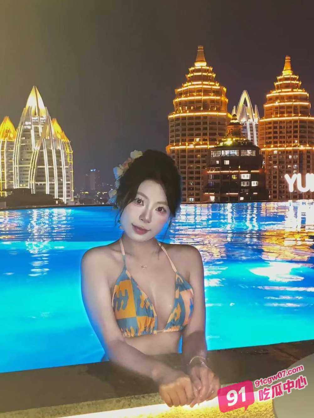 极品蜜桃健身女神 甄玉珠 激战3P肌肉男会员 全程无套深喉高潮浪叫不止
