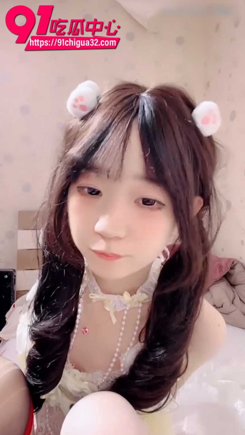 粉嫩女主播邪恶双马尾 跟好闺蜜在家互相磨豆腐 小母狗全裸挑逗对方互磨骚穴