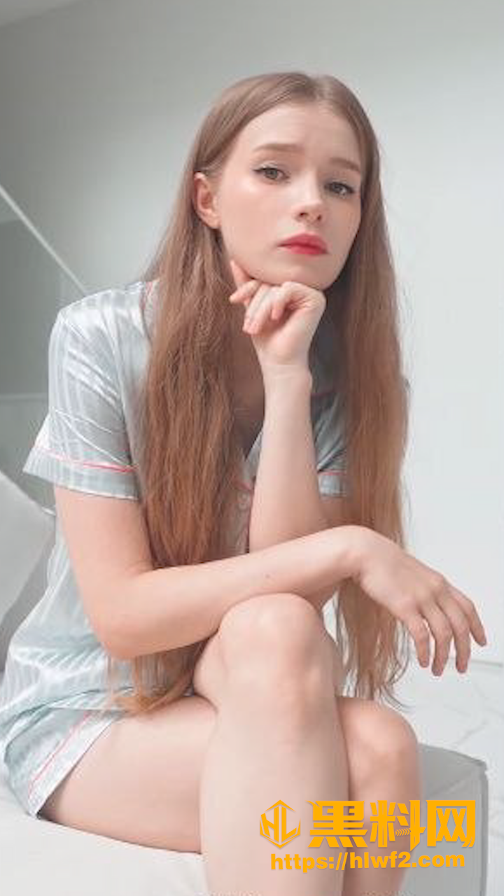 欧美巨乳网黄 DianaRider 疯狂勾引继兄的朋友 被爆操颜射完整实录 禁忌感超刺激！