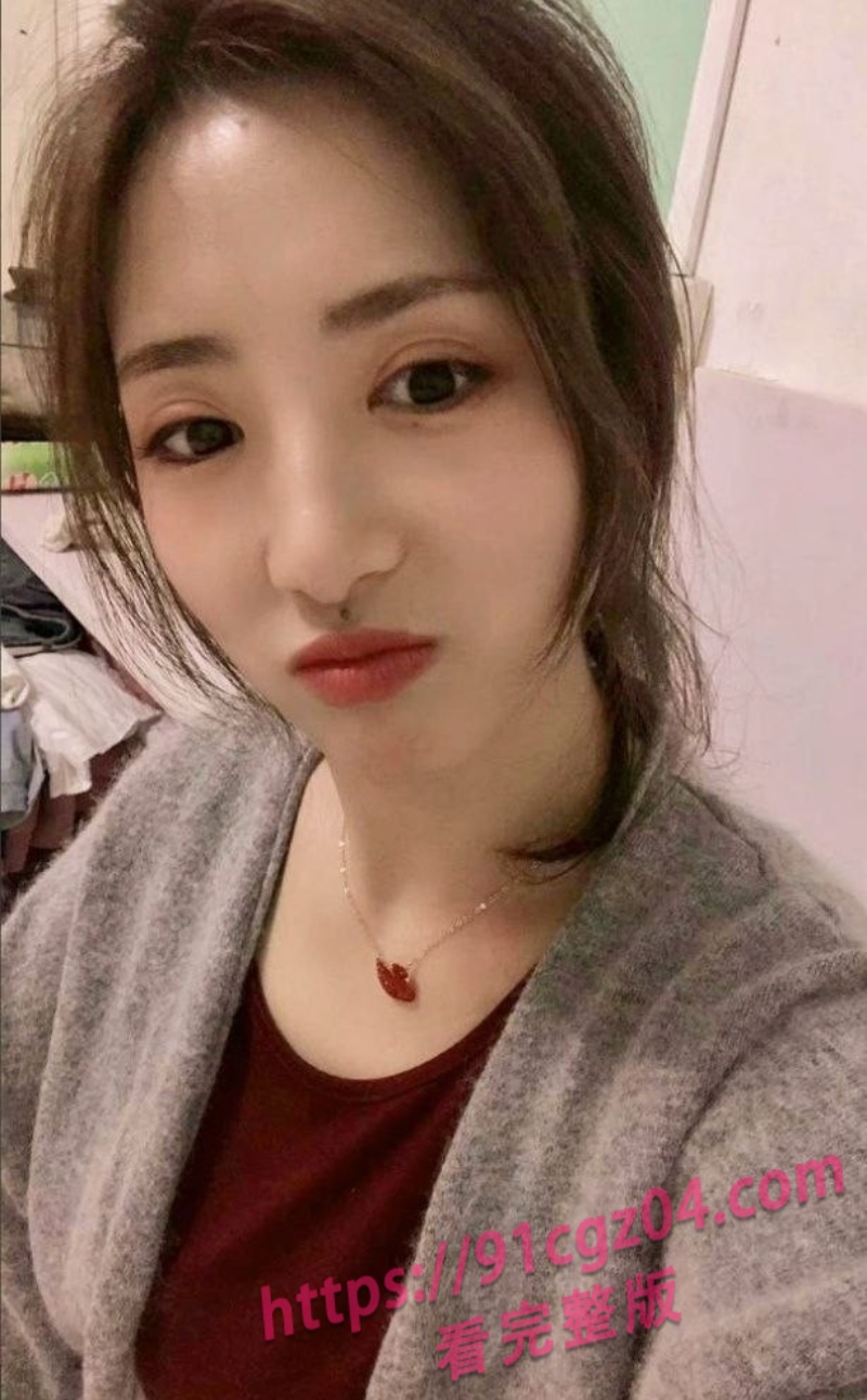 超反差G奶服装店员 与客户床上火辣激战视频流出～