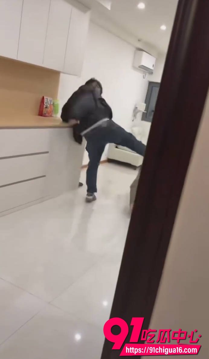 宝妈炒白银5