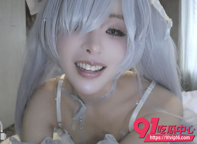 绝美银灰长发美女  2