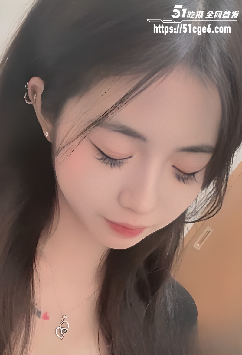 高颜值纯欲 学生妹 1 高颜值纯欲 学生妹 1