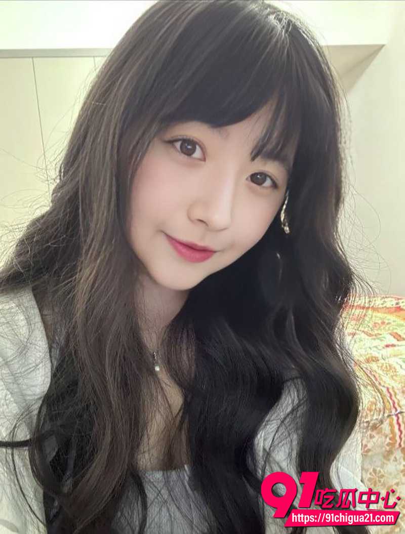 湖南大学生张雪婷 裸贷视频泄漏 校园女神被迫裸体自慰！
