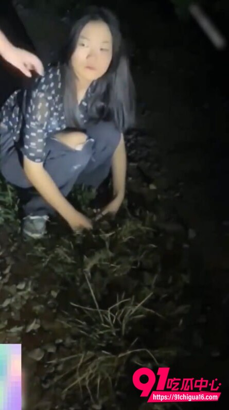 广东精神小妹霸凌现场视频1 广东精神小妹霸凌现场视频1