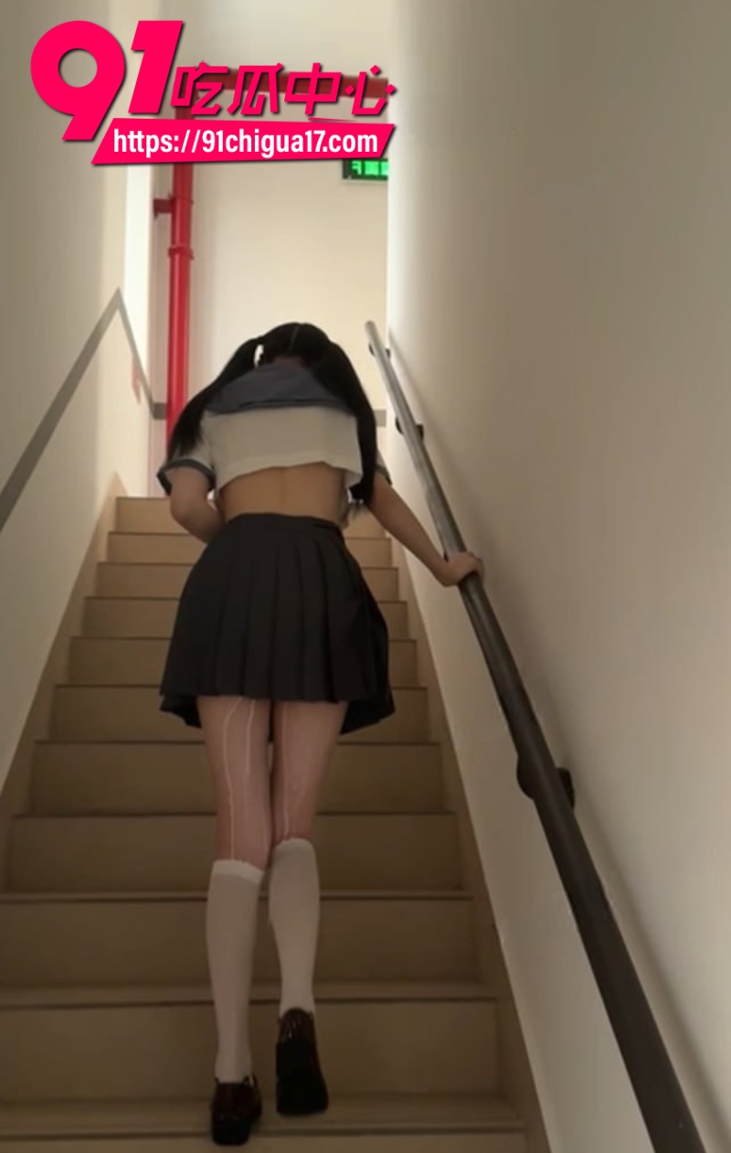 极品福利姬小美miyoki牛奶灌肠楼梯间自慰3 极品福利姬小美miyoki牛奶灌肠楼梯间自慰3