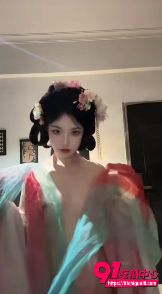 福利姬芊落古风裸舞视频4
