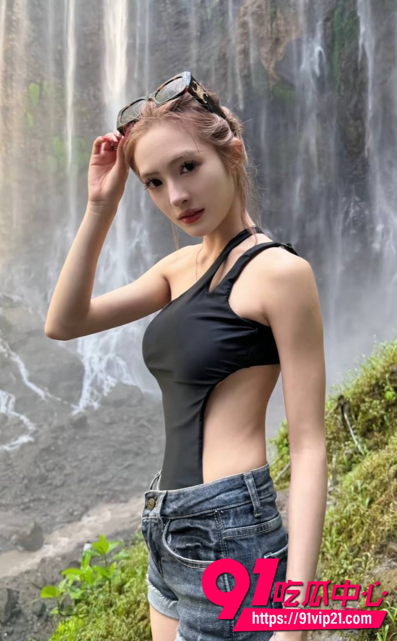 网红小葵Yuki约炮32
