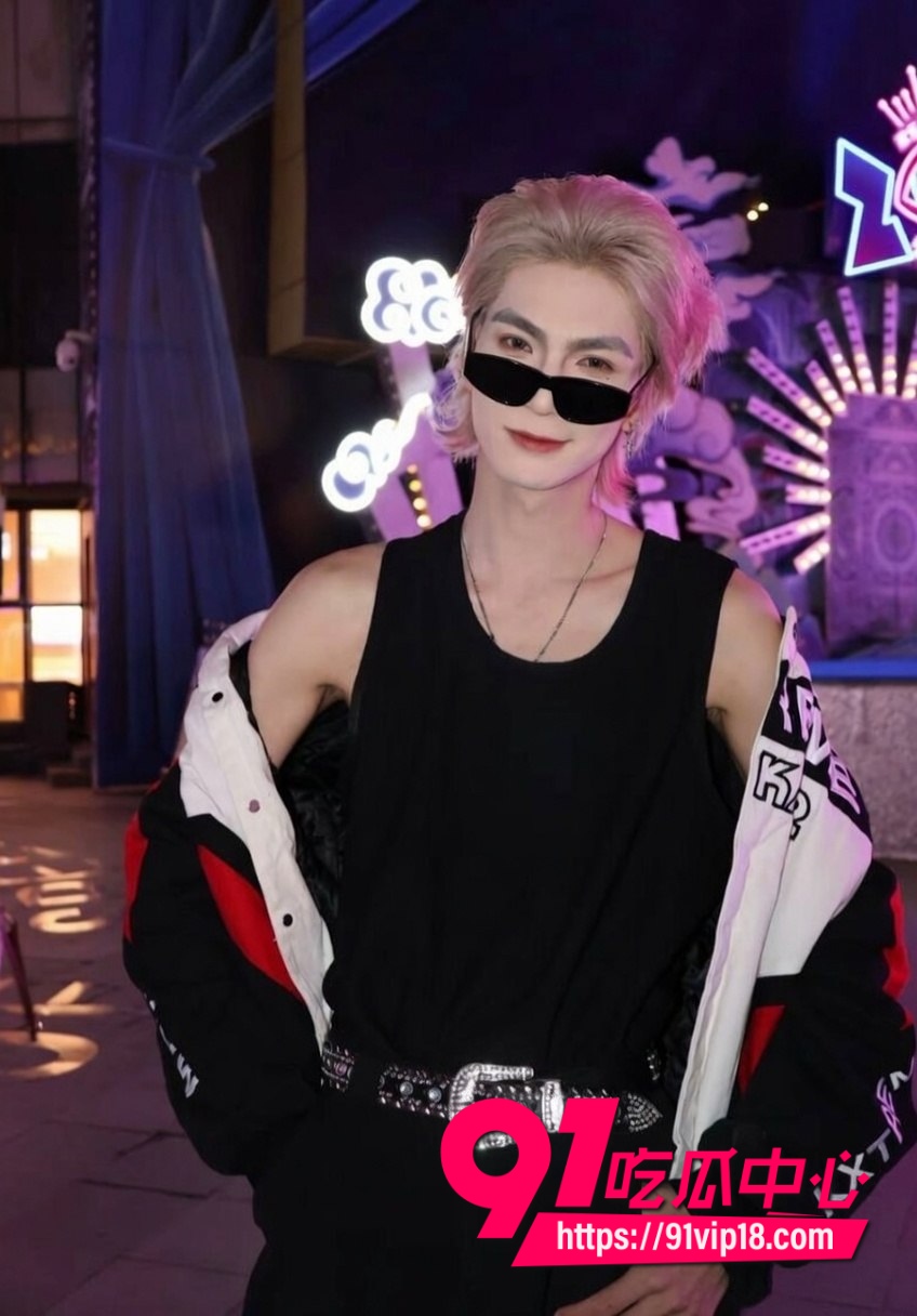 抖音男网红彭鹏18 抖音男网红彭鹏18