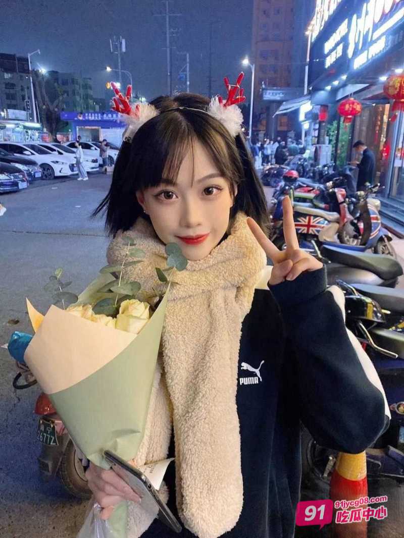 广西艺术学院邓乐颖 女神变精盆背德玩法大揭秘！ 配图4