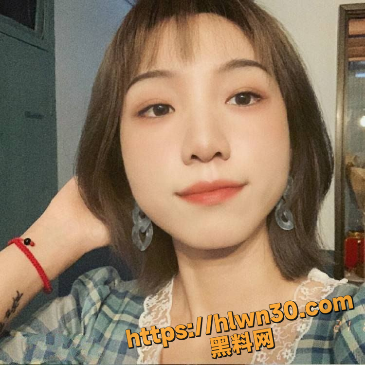 呼和浩特鹏辉地产中介 杨梦琪 三年的恋爱抵不过一次聊骚 男友狠心曝光性爱录像给各位狼友避雷！