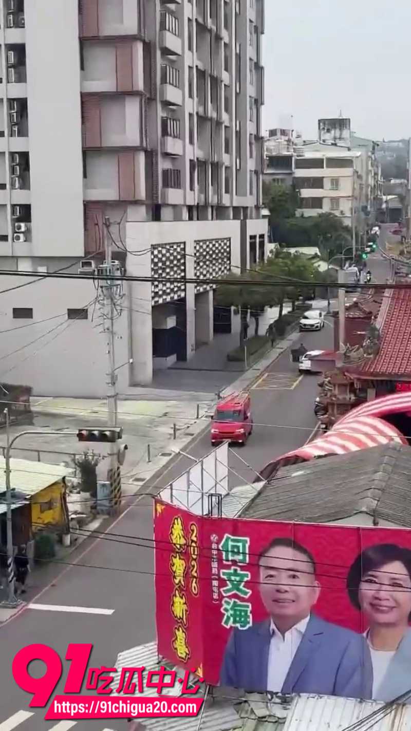 台湾司机路怒症马路上当场互殴5 台湾司机路怒症马路上当场互殴5