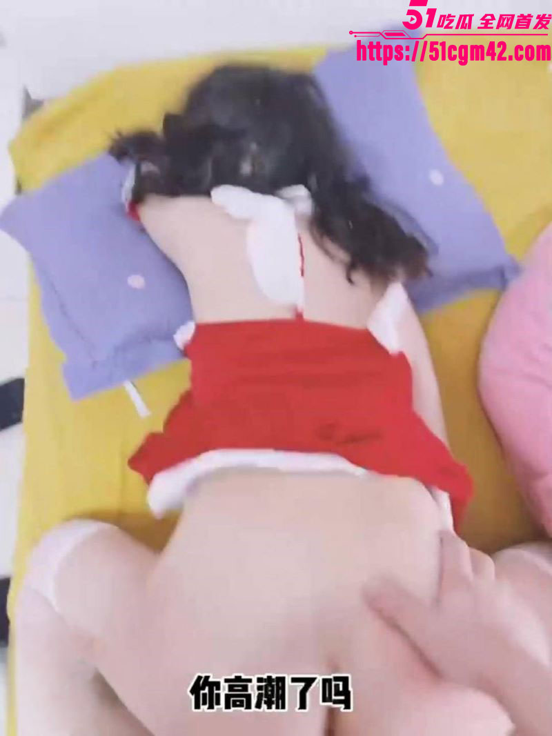 海角乱伦大神妹妹的第一次给了我 1