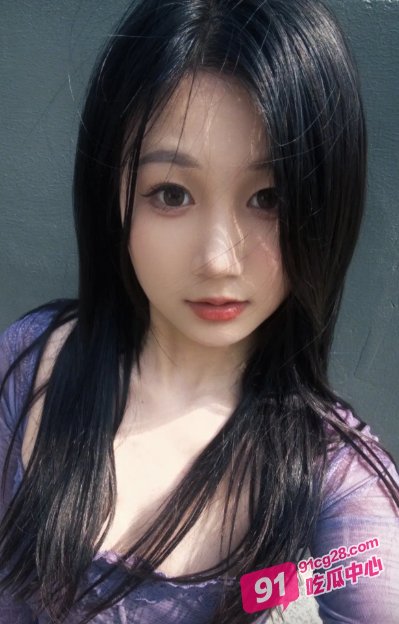 香港气质美女陈怡蓉 与大陆网友约炮 千里送逼真是活菩萨！ 配图3