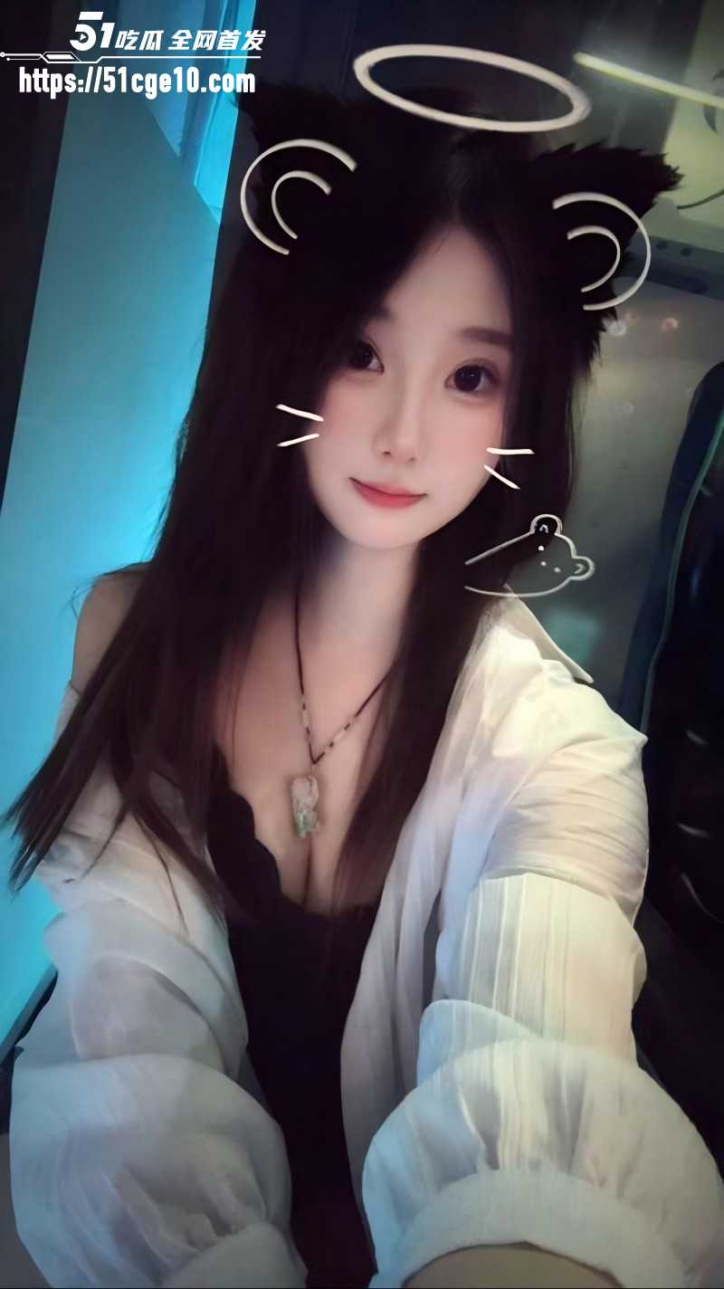 高颜值少妇离婚后疯狂约炮01
