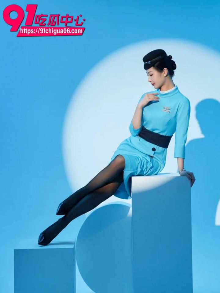高颜值空姐从飞机女神沦为床上淫骚母狗3 高颜值空姐从飞机女神沦为床上淫骚母狗3