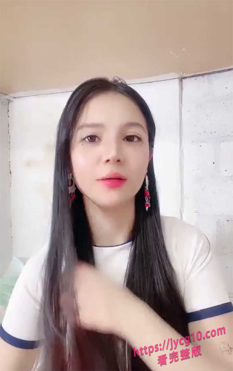 性感御姐直播间大胆挑战 后庭道具play画面曝光 配图